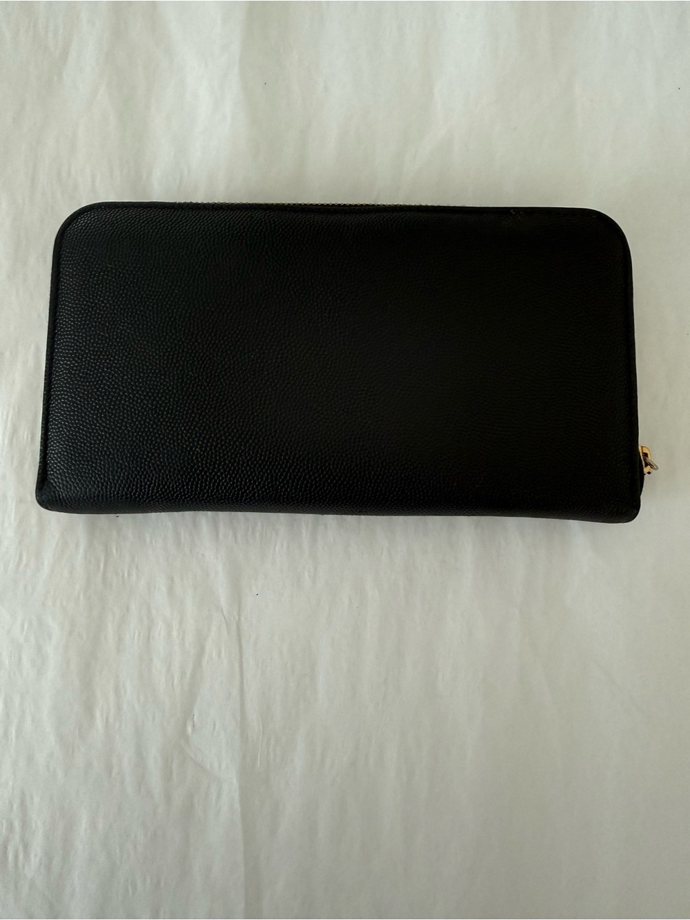 Burberry Black Pebbled Leather Zip-Around Wallet with Gold TB Logo - Picture 2 of 15